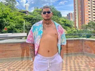 Cunt cam cam LuisThomas